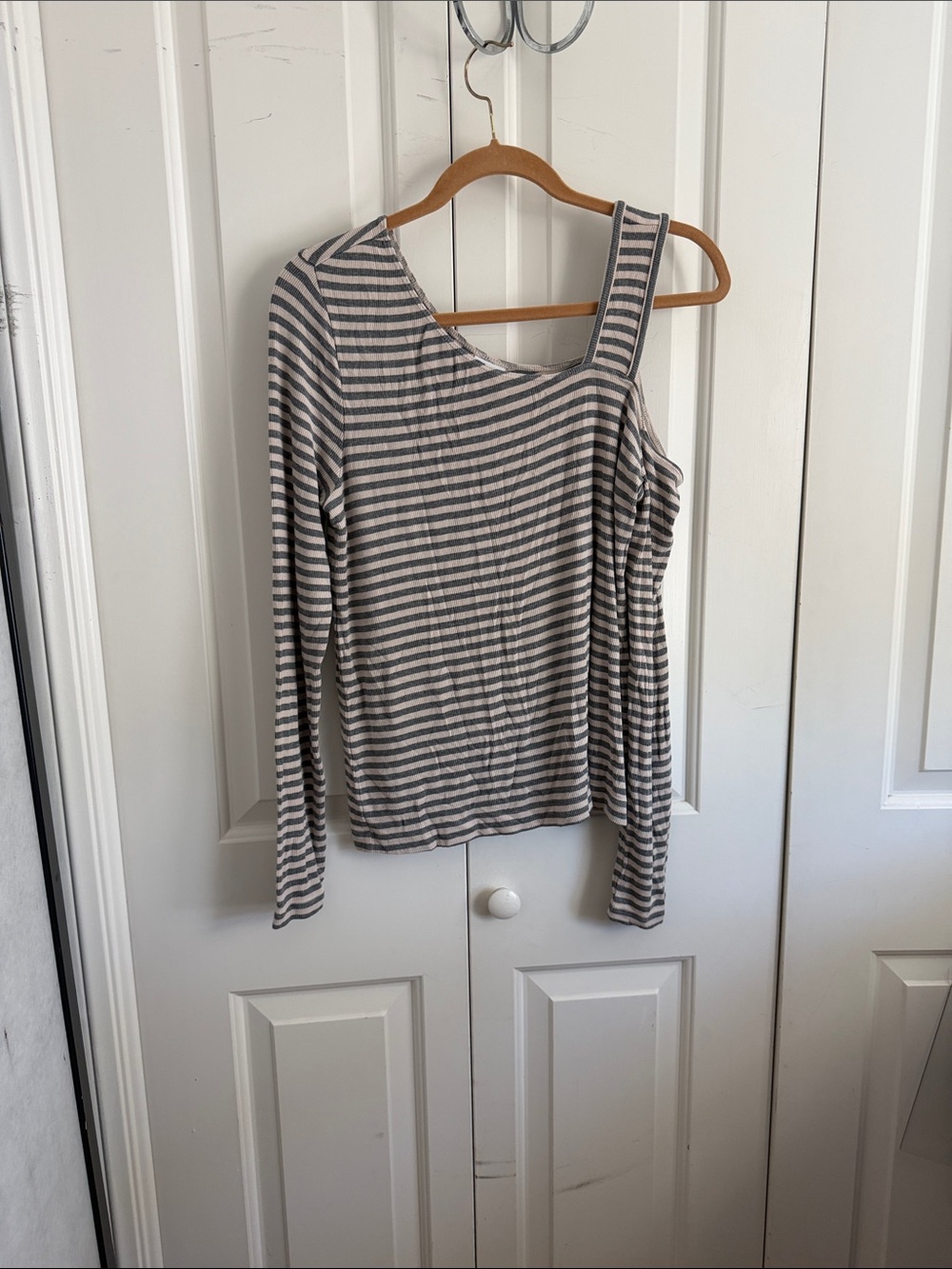 CAbi Striped Asymmetric One-Shoulder Long Sleeve Top - Gray & Cream